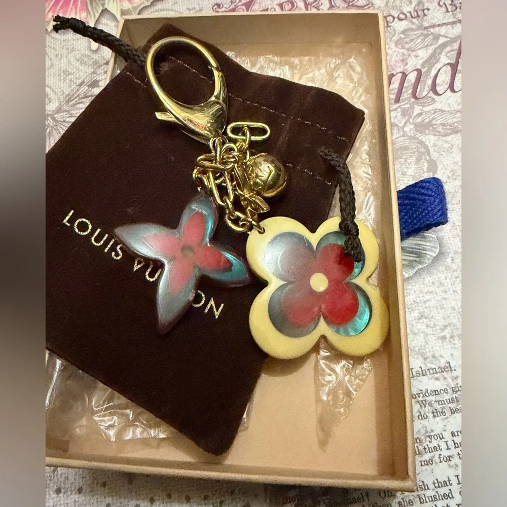 Louis Vuitton Gold and Multicolor Floral Key Holder - Picture 1 of 1